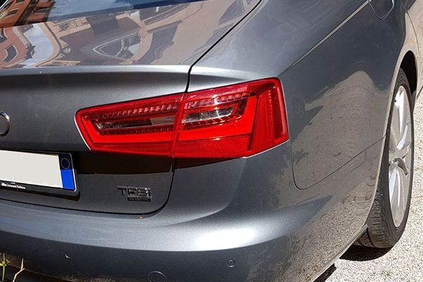 audiA4-4