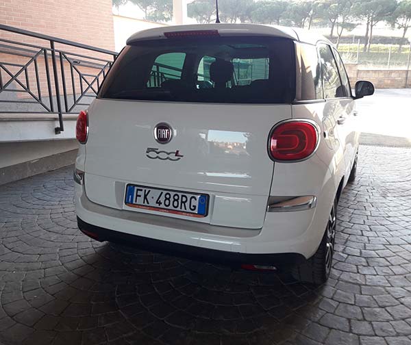 fiat-500L-posteriore