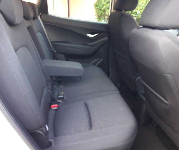 hyundai-ix20-interno-dietro