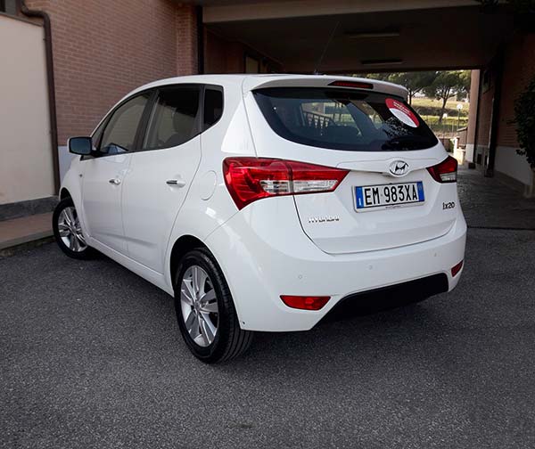 hyundai-ix20-posteriore